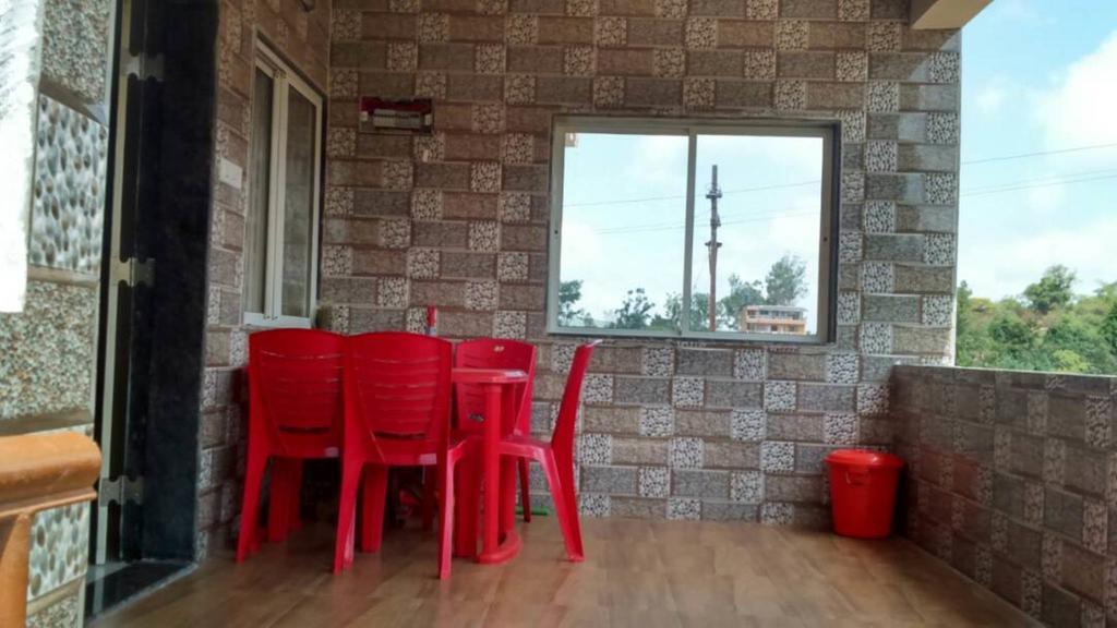 Sadgurukrupa Villa Mahableshwar Mahābaleshwar Exteriör bild